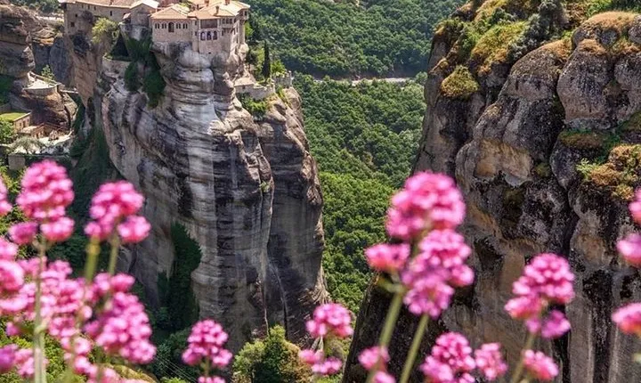 3-Day Tour: Mycenae, Epidaurus, Nafplio, Delphi, Meteora With 4* Hotel Included