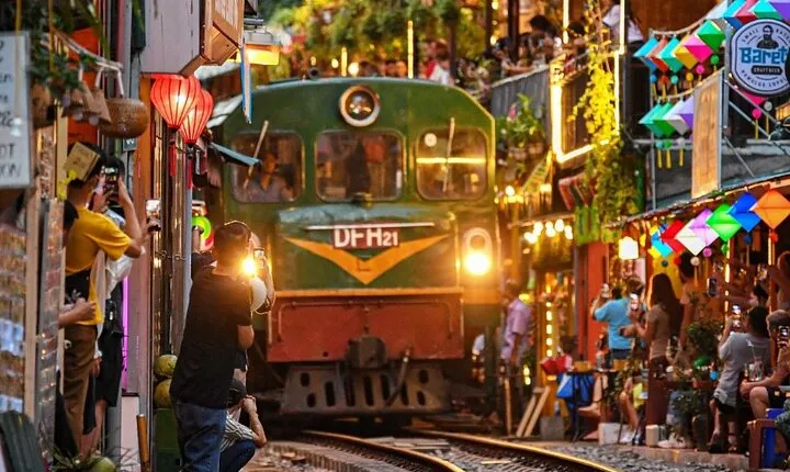 Hanoi Street Food Tour with Train Street