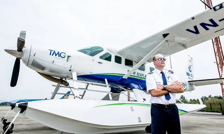 Halong Bay Seaplane - Scenic Flight to Visit Halong Bay from Sky