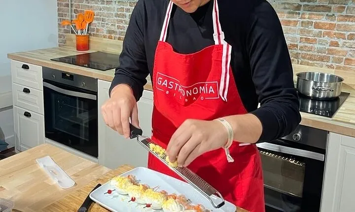 Basque Pintxos and Tapas Cooking Class in Bilbao