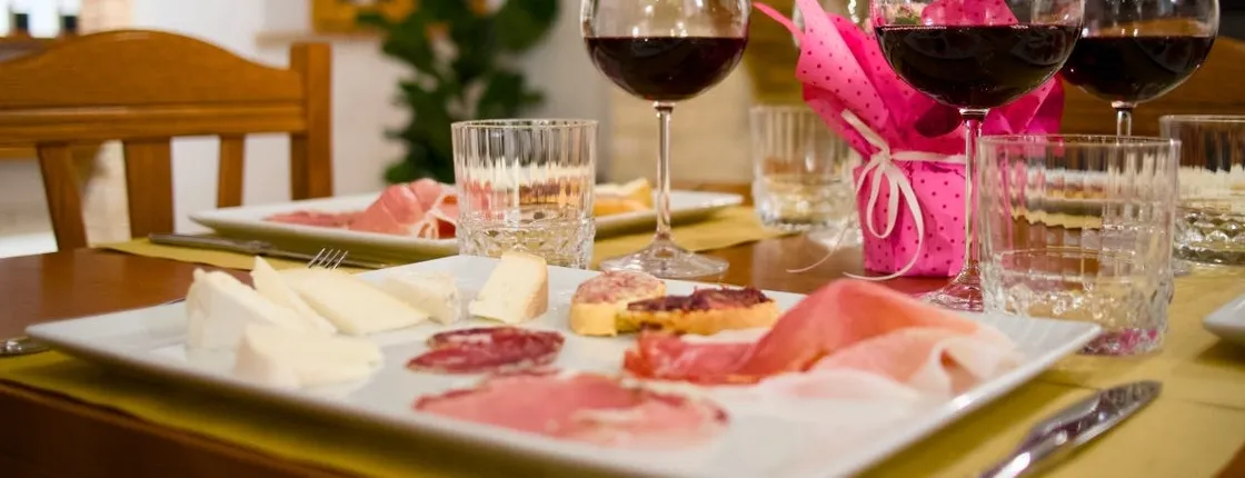 Cantina D'Erasmo Guided Tour with Food and Wine Tasting