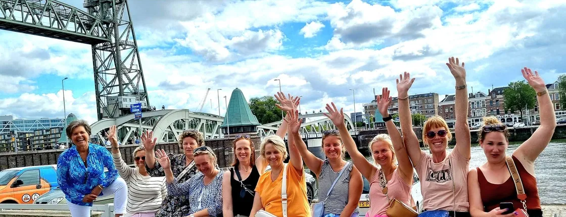 Rotterdam highlights tour by bike