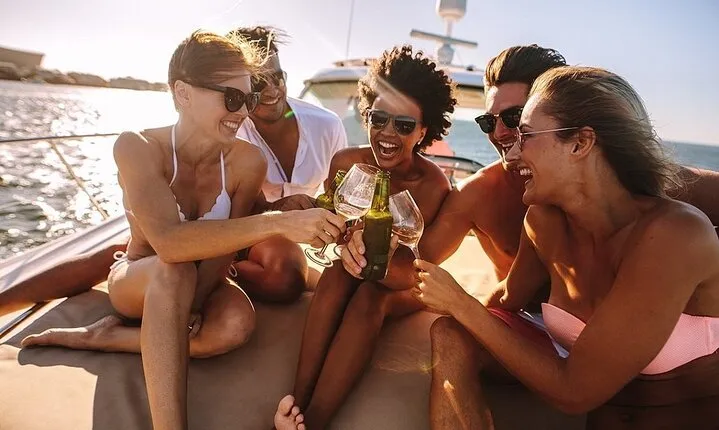The best of Capri island in 2hrs - day trip by boat
