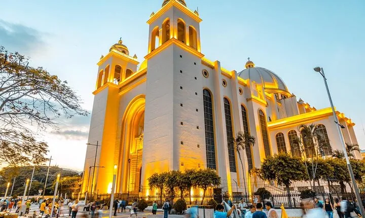 Private Tour of the Historic Center of San Salvador