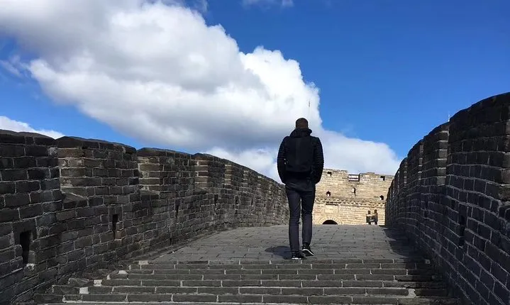 Private Tour Vehicle with Driver Service: Beijing Great Wall and Summer Palace