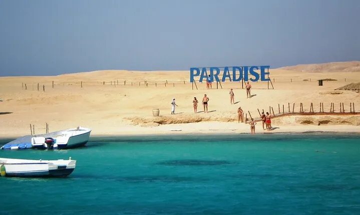 Paradise Island Snorkeling Sea Excursion in Hurghada