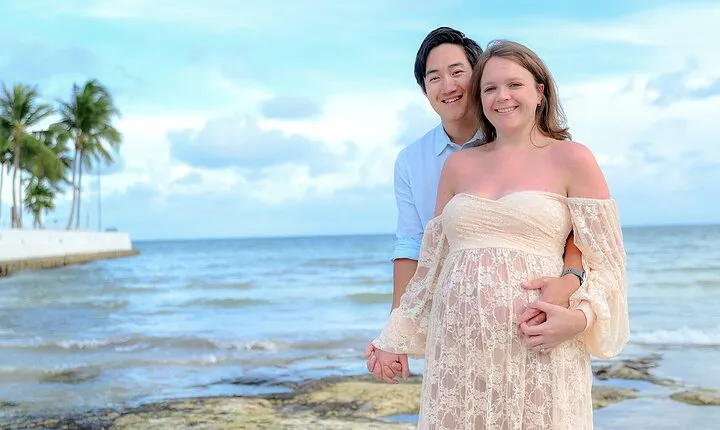 Island Maternity Bliss Photoshoot