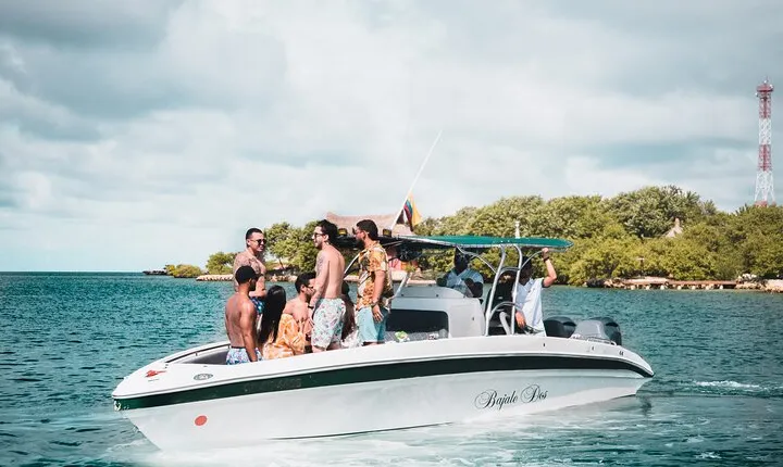 Boat Rental To The Rosario Islands Up To 10 People