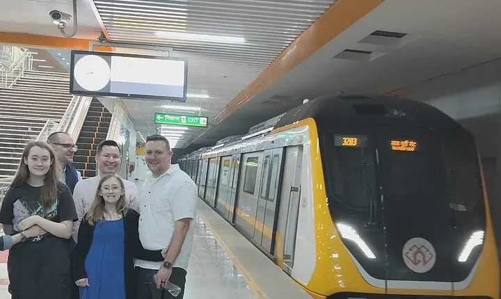 Private Guided Agra City Tour by Metro Train