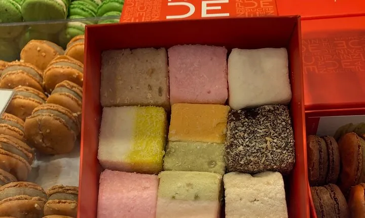 Sweet Gourmet Walk in the Marais