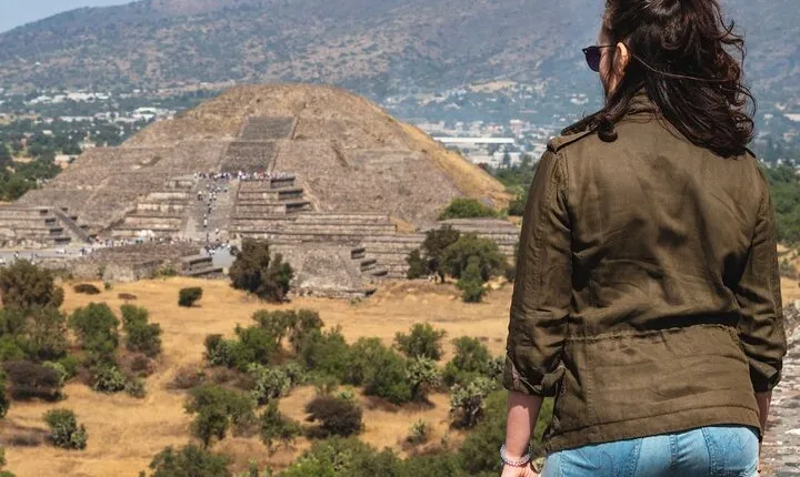 Teotihuacan, Basilica de Guadalupe and Tequila tasting