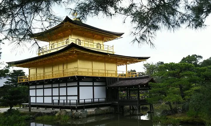 Kyoto and Osaka Splendid Two-Day Walking Tour