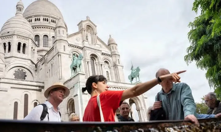 Paris: Discover Hidden Montmartre on a Walking Tour