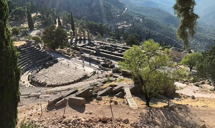 2 Days Private Tour: Delphi - Mycenae & Corinth