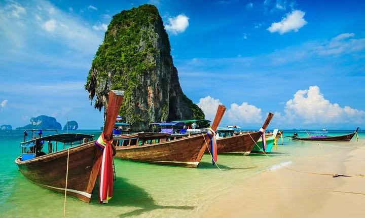 Popular 4 Islands Tour By Classic Longtail Boat From Krabi
