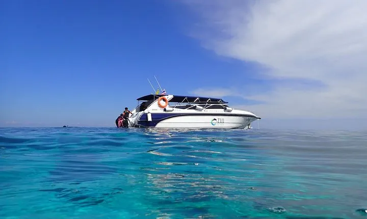 Snorkel Adventure Sea Tour to Koh Rok and Koh Haa from Koh Lanta
