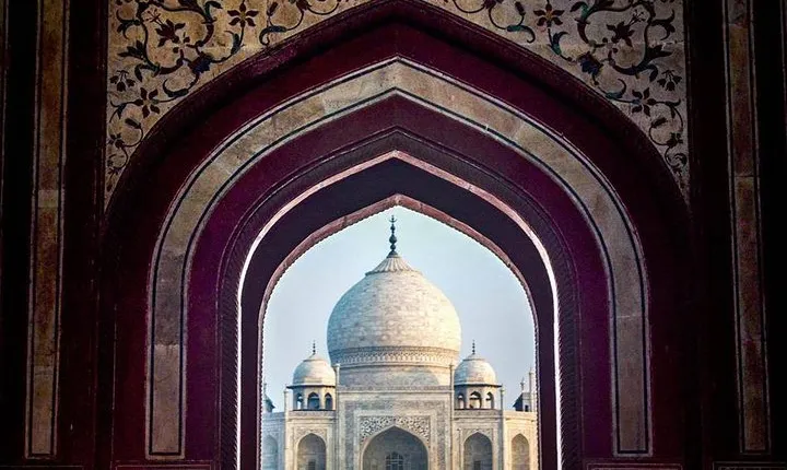 Delhi to Taj Mahal Tour By Private Air Conditioning Car
