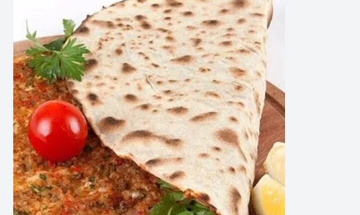 Istanbul street food tour with local guide