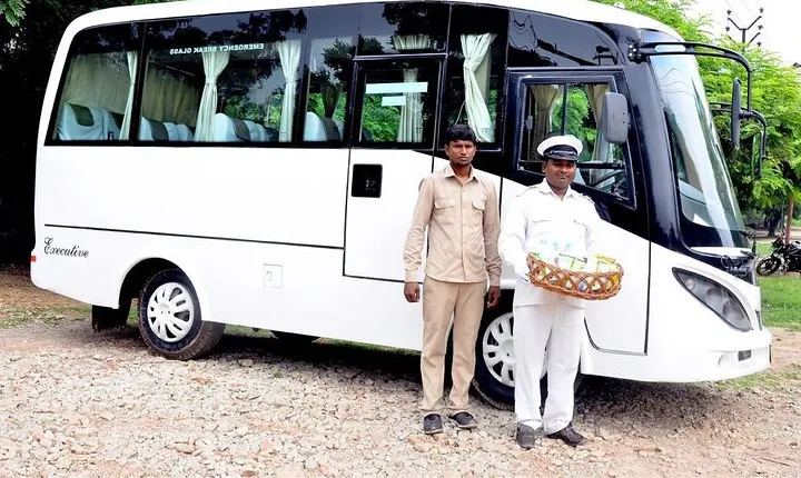 Agra to Delhi Private Luxury Transfer