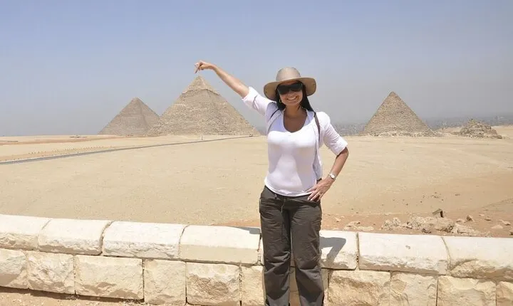 Private Full-Day Tour to Giza Pyramids,Sphinx,Memphis, and Saqqara