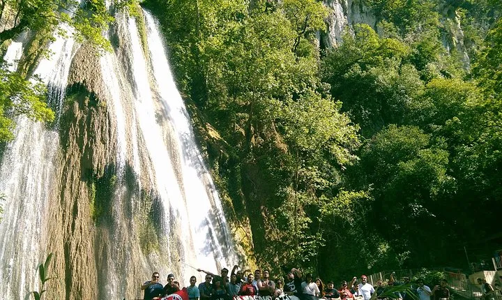 Horsetail Falls Park Tour