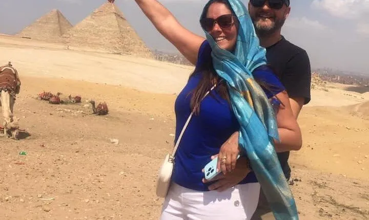 Private Tour Giza pyramids ,Sphinx. Lunch and local bazaars