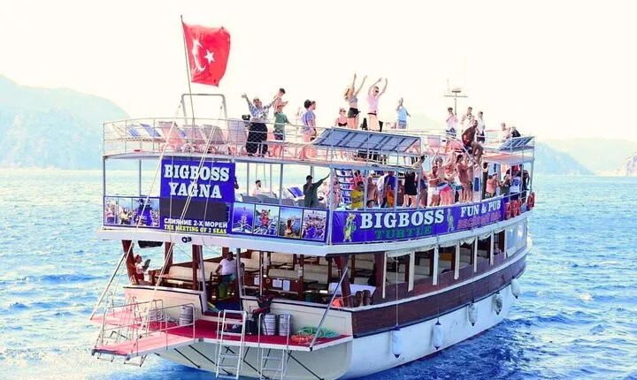 Marmaris Big Boss Adults Only Boat Trip (+16)