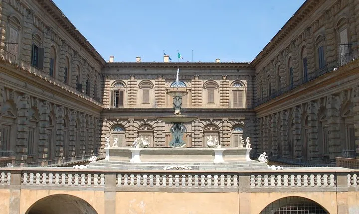 Private guided tour to Palazzo Pitti 