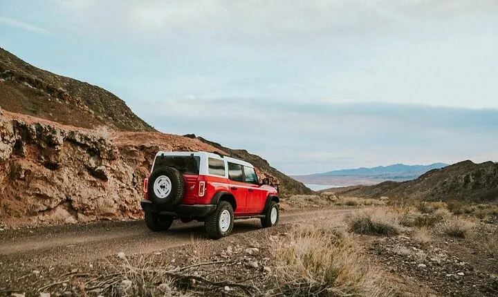 Las Vegas Guided Off-Road Adventure to Boathouse Cove