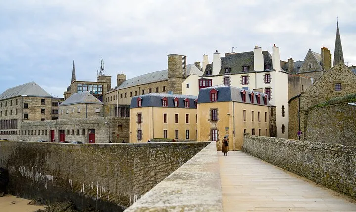 Mont Saint Michel, Saint Malo(Brittany) - 3 Days Tour from Paris
