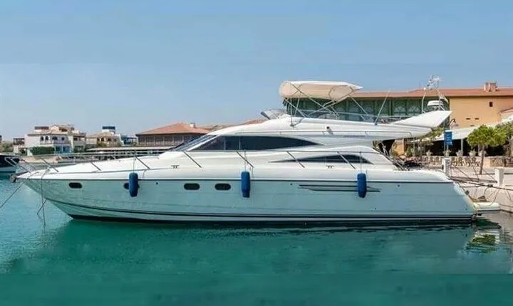 Private Cruise with 17m Yacht in Bosphorus Istanbul