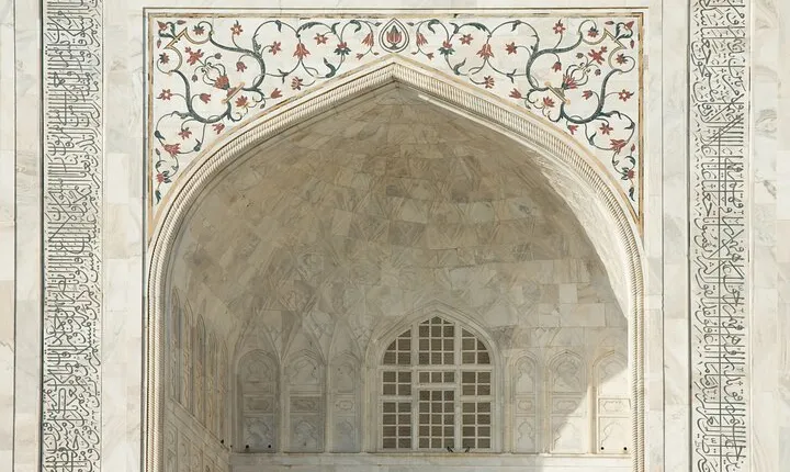 Taj Agra Day Trip from Delhi