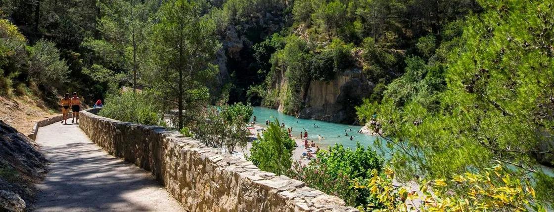 Montanejos Guided Hike with Natural Pools from Valencia