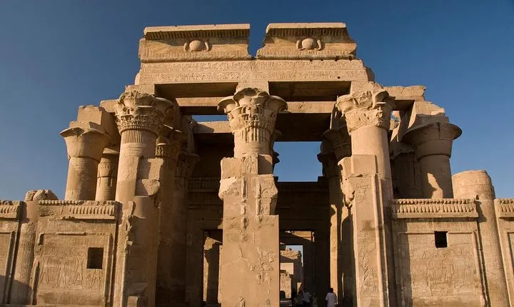 Private day trip to Edfu and Kom-Ombo from Luxor with Guide