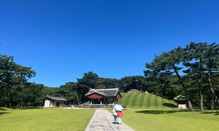Royal Tomb of King Sejong & Icheon Ceramic Tour fr Seoul(EG Tour)