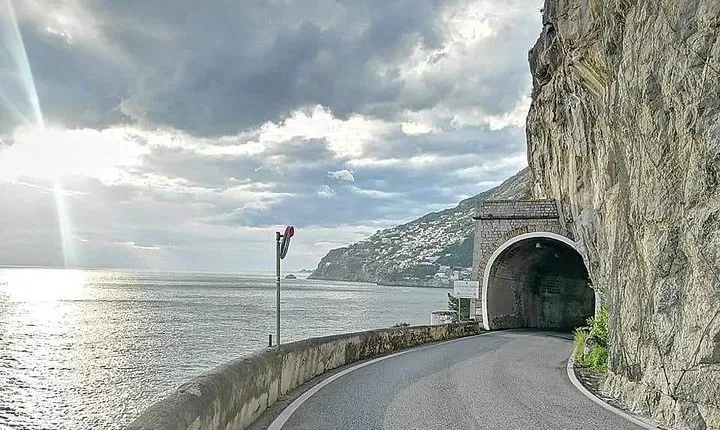 Private Transfer from Rome to Amalfi Coast & Pompeii Tour 