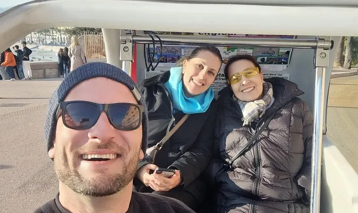 Private tour guide of Nice in electric taxibikes