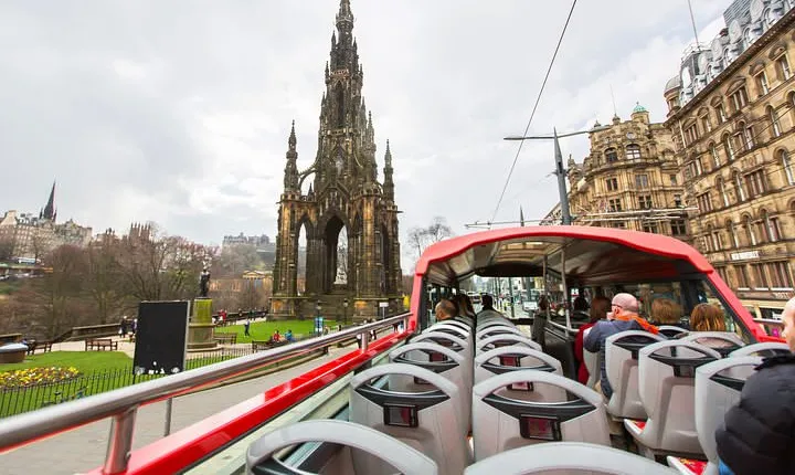 Royal Edinburgh Ticket - Hop-On Hop-Off and Attraction Admissions