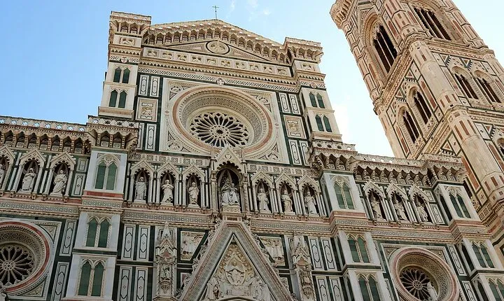 Discover Florence from Italy's Majestic Second Largest Duomo