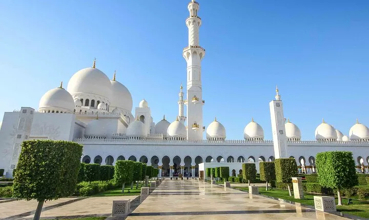 Full Day Small Group Abu Dhabi City Guided Tour