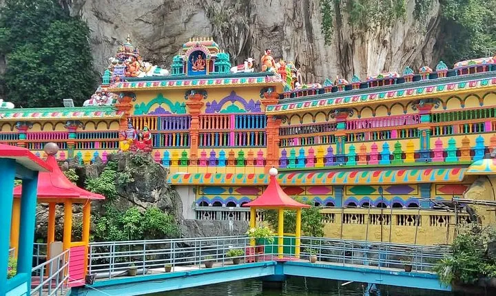Country & Batu Caves Half-Day Tour (Private Tour)