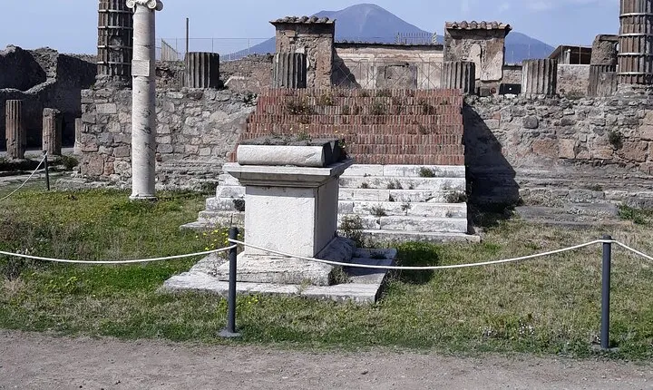 Pompeii: Private Day Tour from Naples