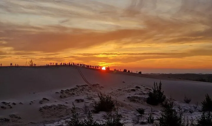 Mui Ne Highlights: Fishing Village, Sand Dunes & Stunning Sunset