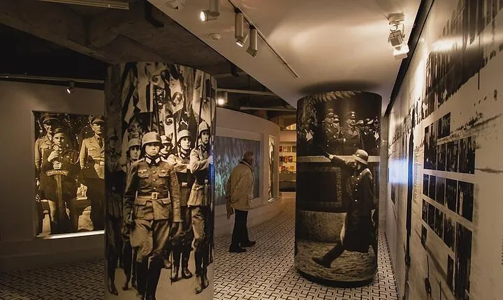 Kraków Oskar Schindler's Enamel Factory Museum skip the line tour