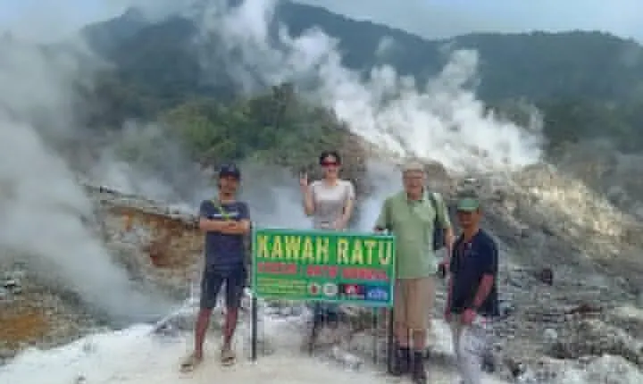 Fullday Hiking Mount Salak Active Volcano in Sukabumi