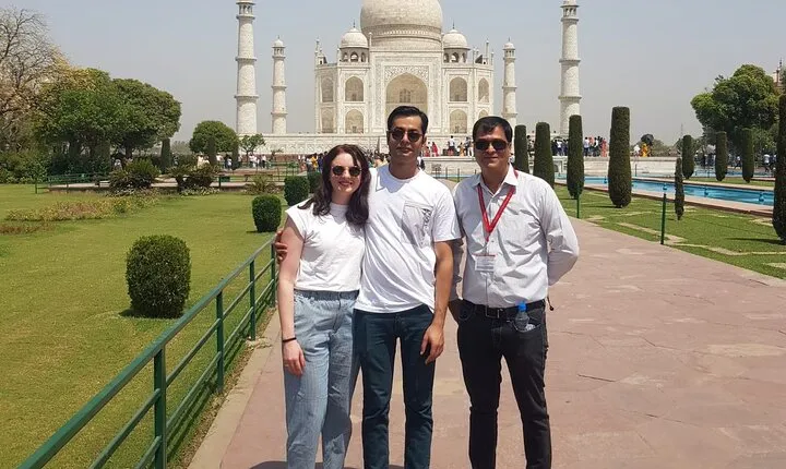 From Delhi: Agra, Day Return Trip By Express Train.