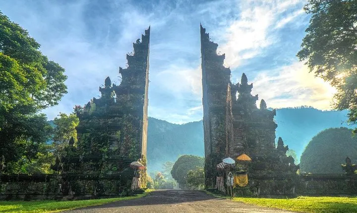 Western Bali Temples; Jatiluwih Rice Terraces & Water Temples Tour