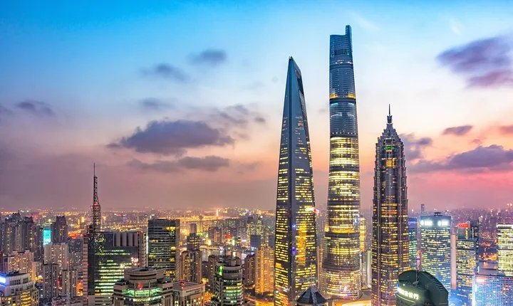 Shanghai Private Day Tour by Metro of Old Town, Yu Garden and Jin Mao Tower