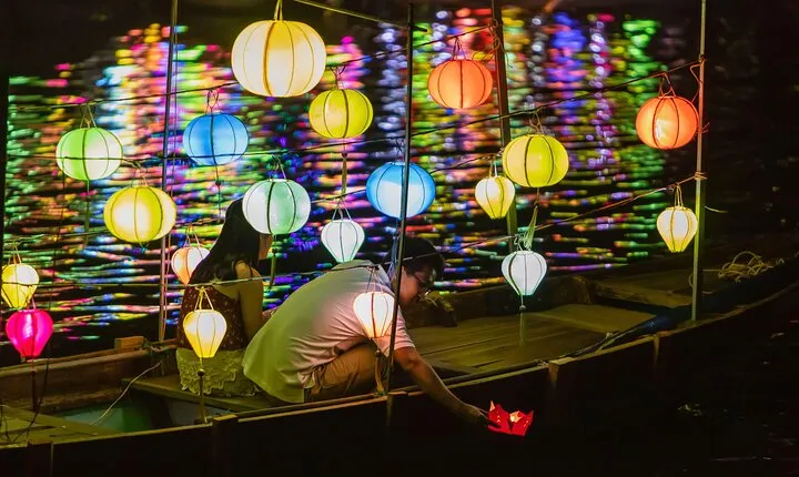 Hoi An Tour With Basket Boat Ride & Lantern Release From Danang