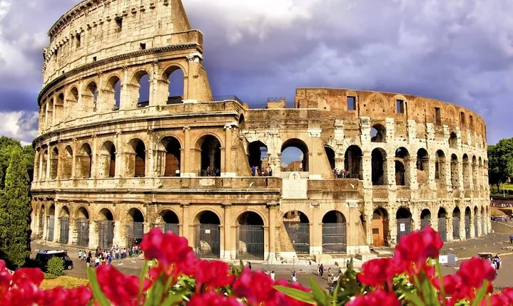 3-Hours Private Walking tour of Colosseum, Arena and Underground